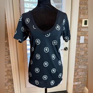 Black and Ivory Primp Cameo V-Neck T-Shirt